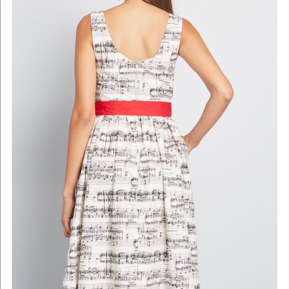 Music notes dress from ModCloth - Picture 2 of 10
